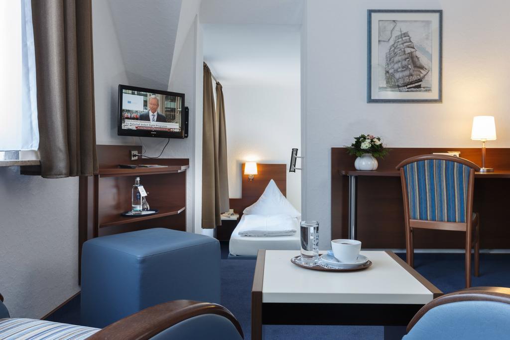 קושהאבן Hotel Seeschwalbe מראה חיצוני תמונה